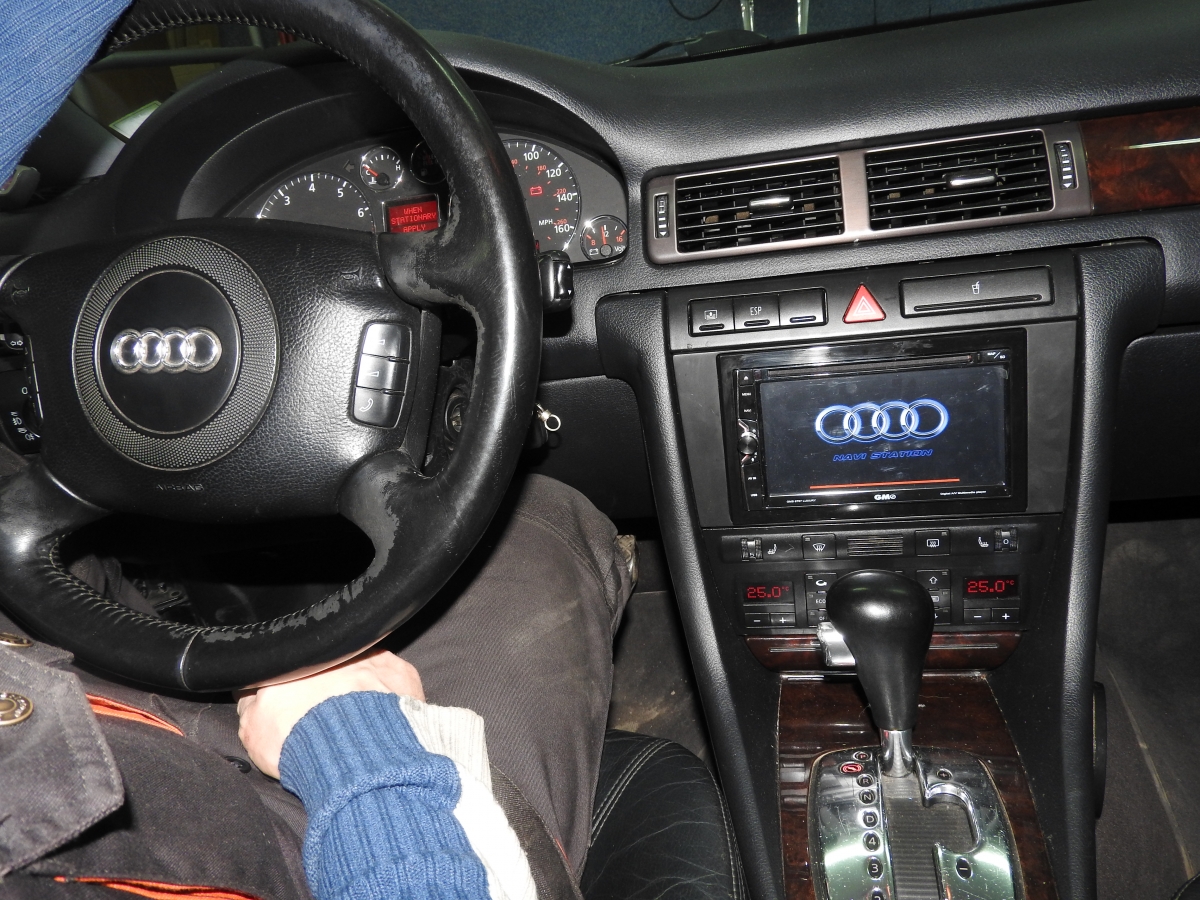 Audi A6 S-line.jpg